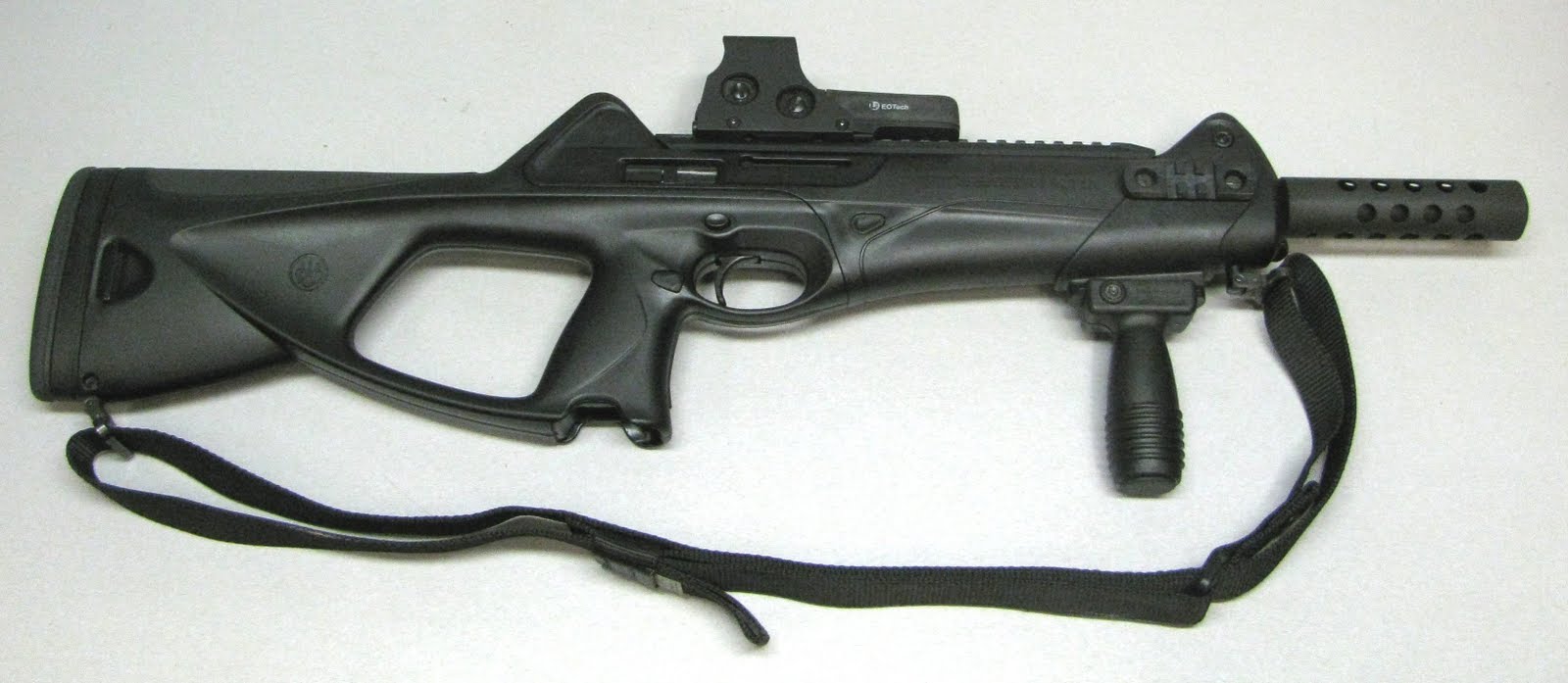 IWI's UZI PRO SubMachine Gun 